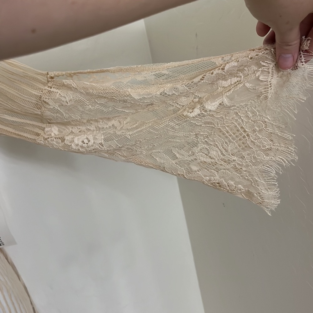 Cover Up - Picture 4 of 6